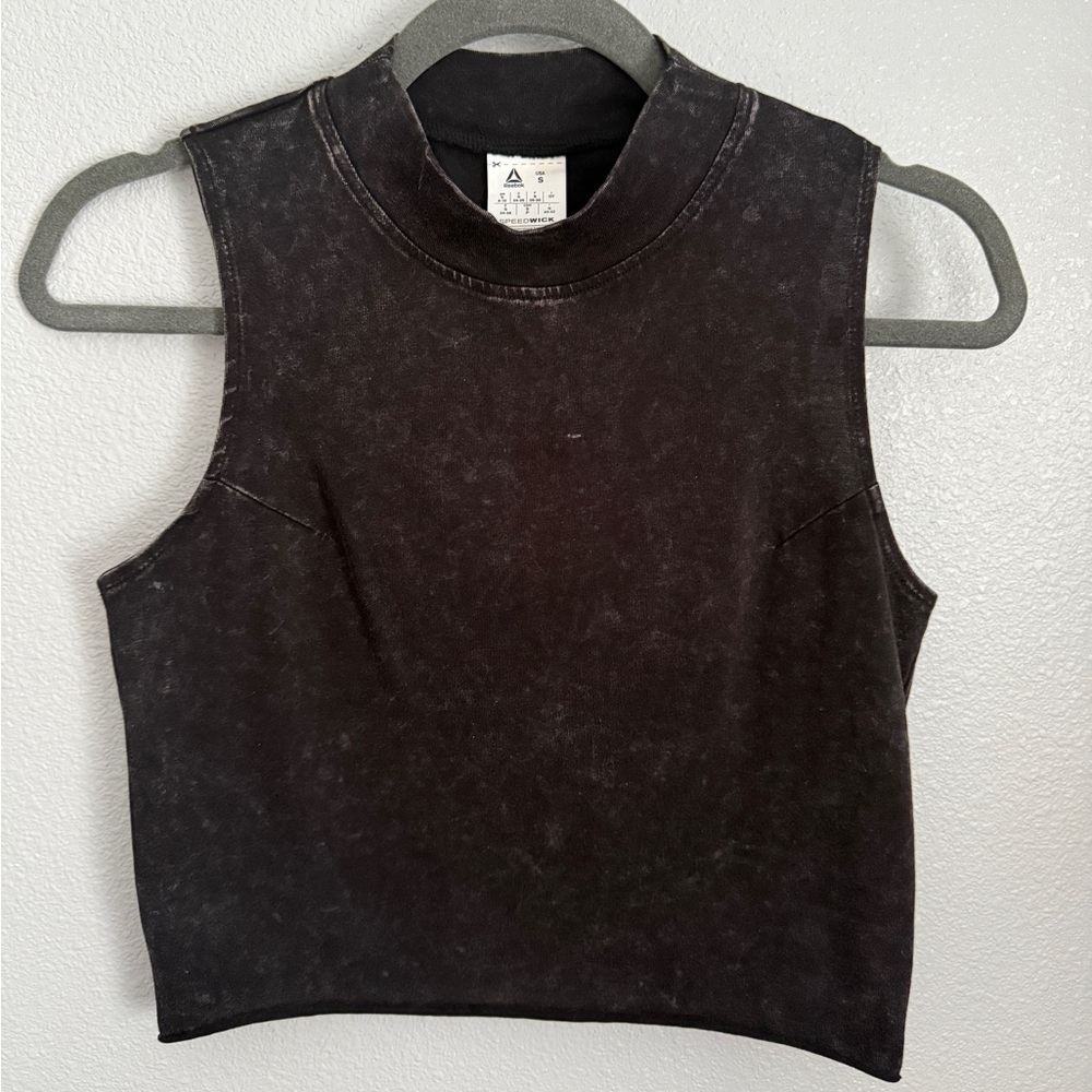 NWOT Reebok Charcoal Crop Muscle Tee
